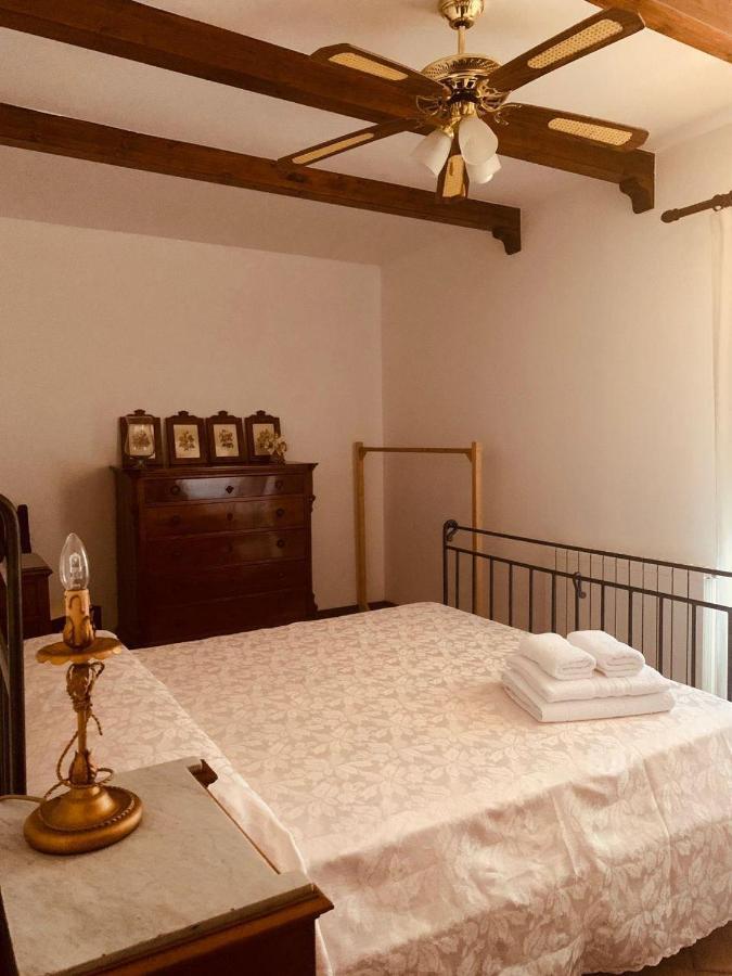 Villa Le Gemelle Dell'Alcantara 모타카마스트라 외부 사진
